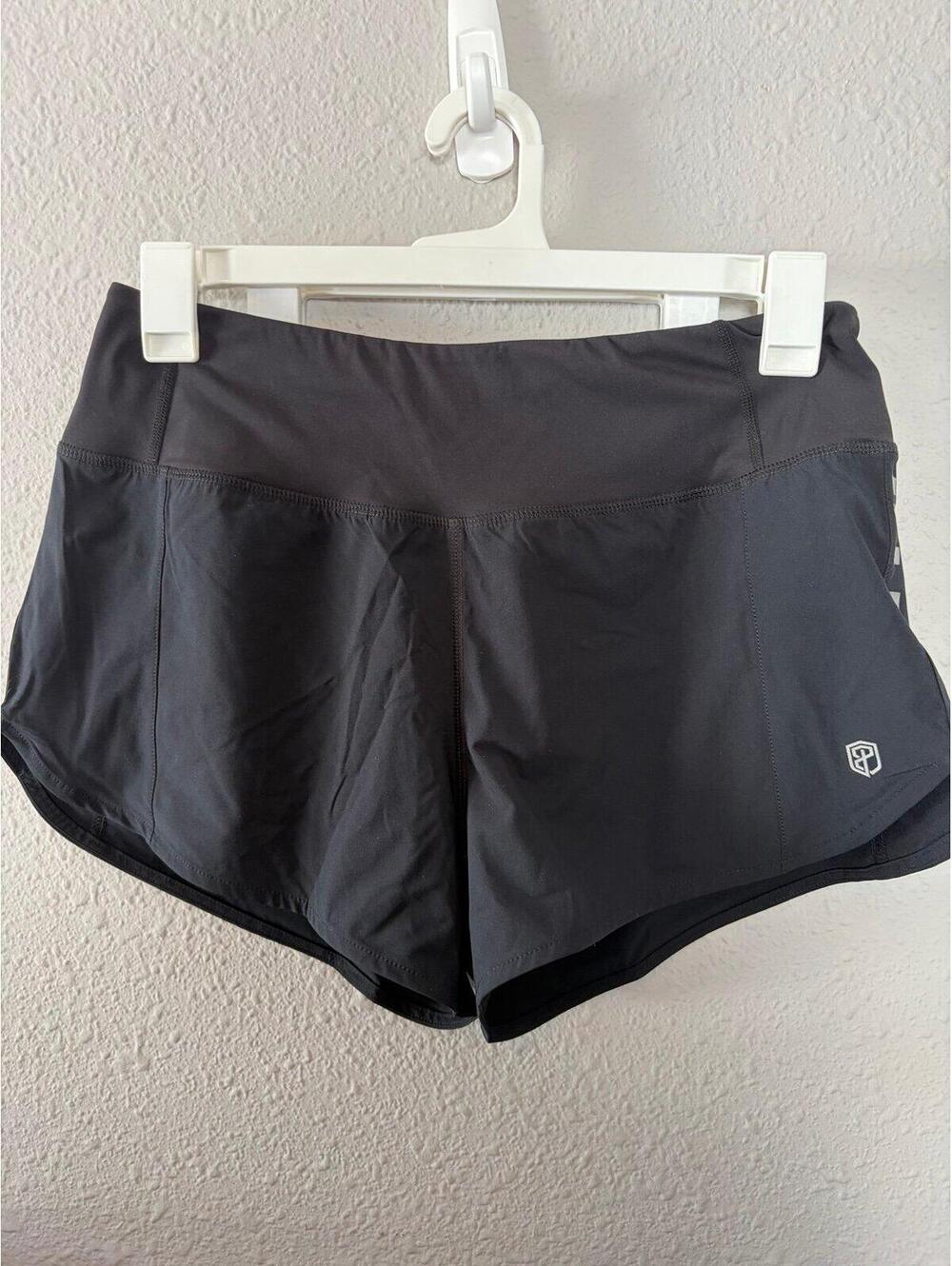NWT Born Primitive Women's Endurance Short Black size L. $55 retail